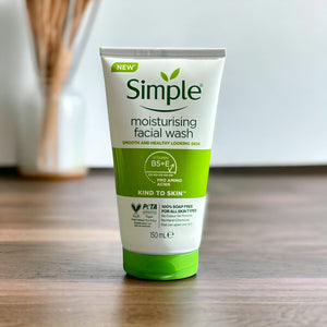 SIMPLE KIND TO SKIN MOISTURISING FACIAL WASH